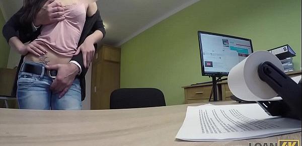 LOAN4K. Sex gegen Geld ist für Kristy Black die einzige Möglichkeit